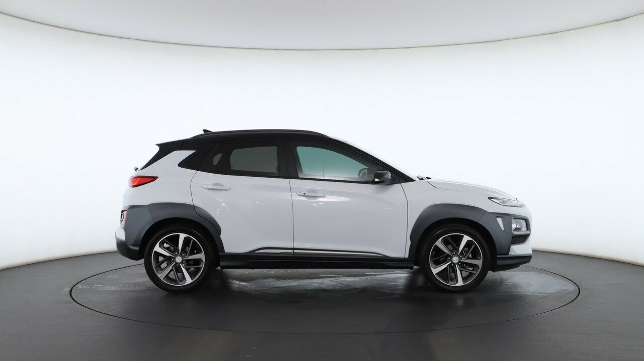 Hyundai Kona image 2