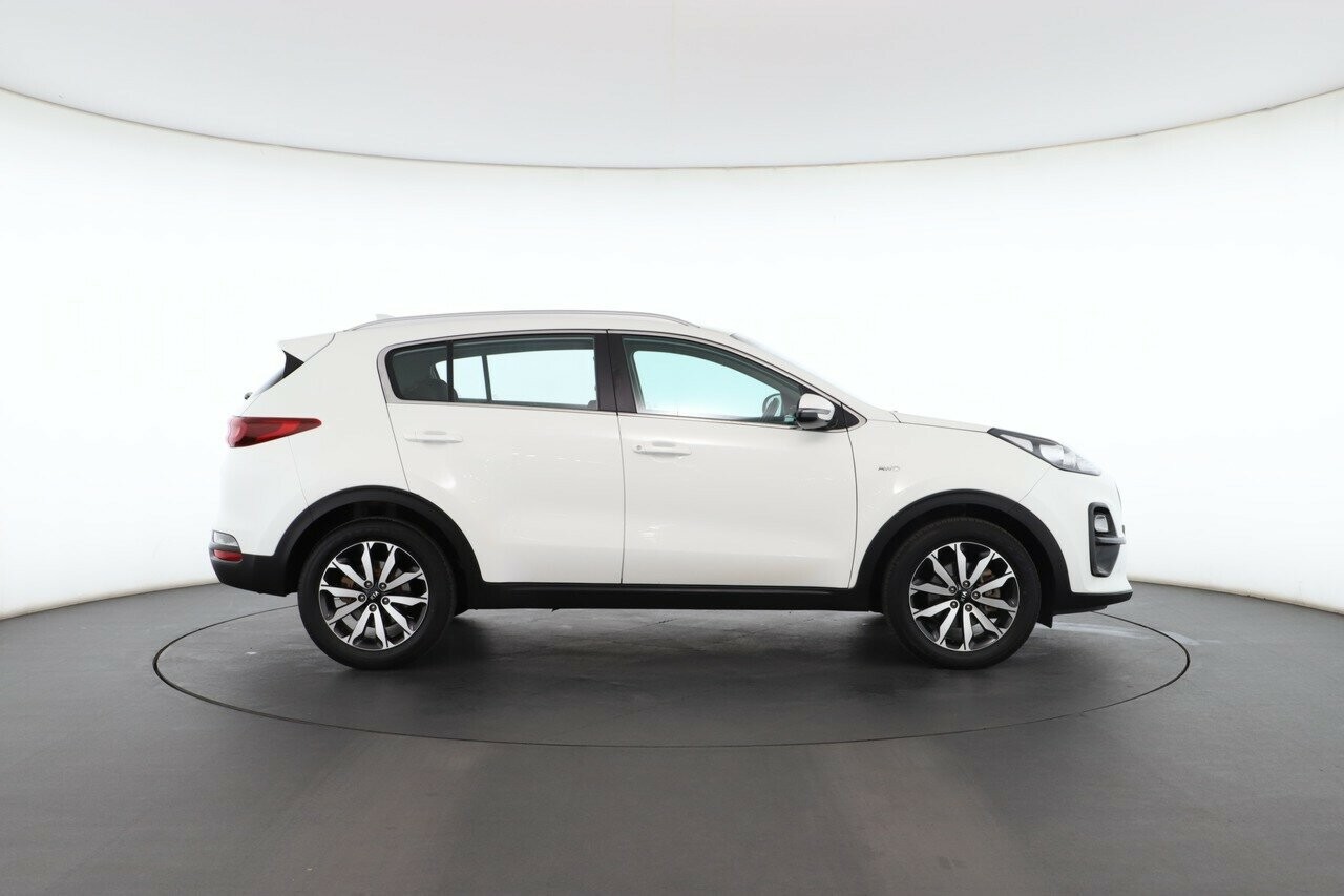 Kia Sportage image 2