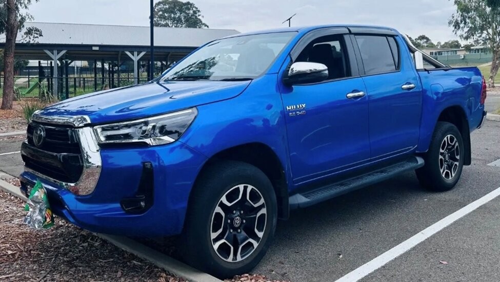 Toyota Hilux image 1