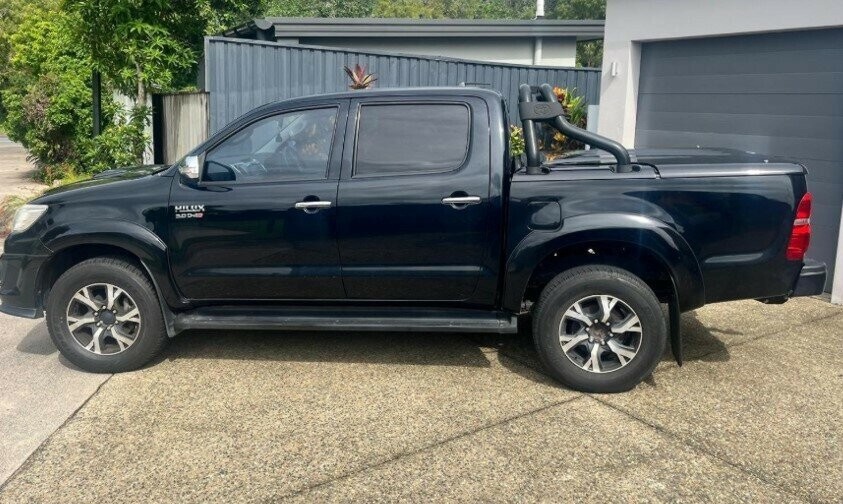 Toyota Hilux image 4