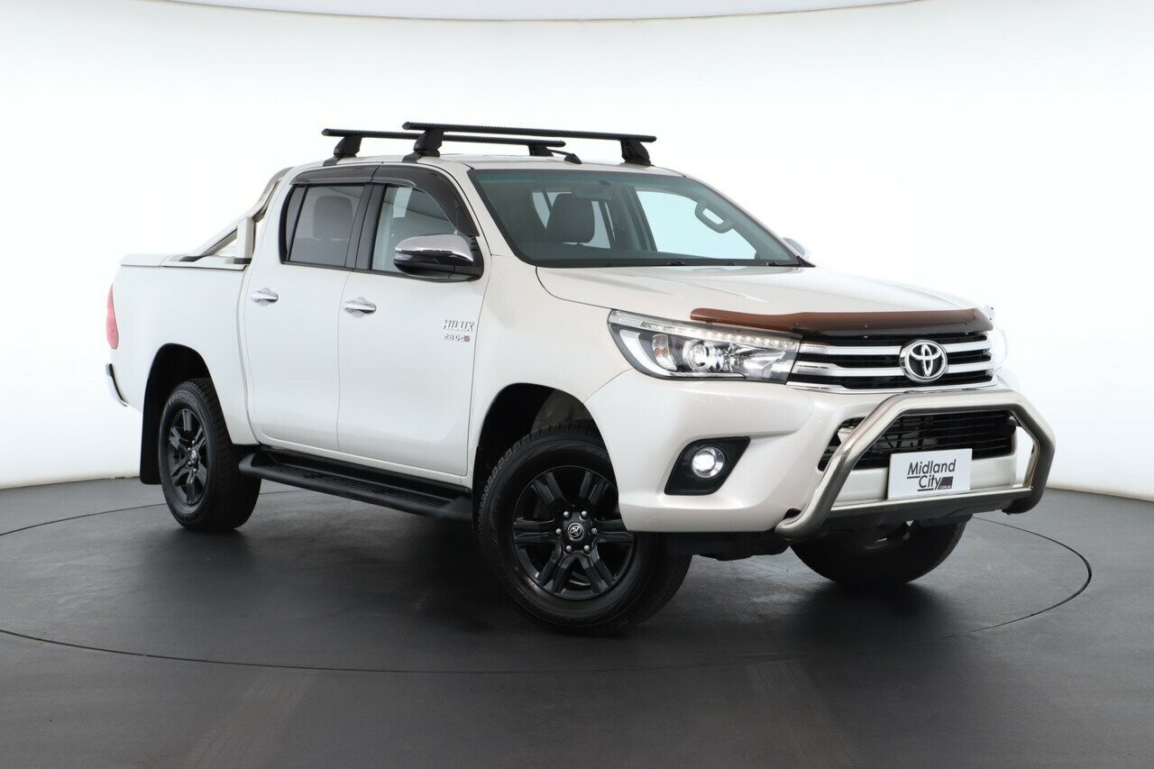 Toyota Hilux image 1