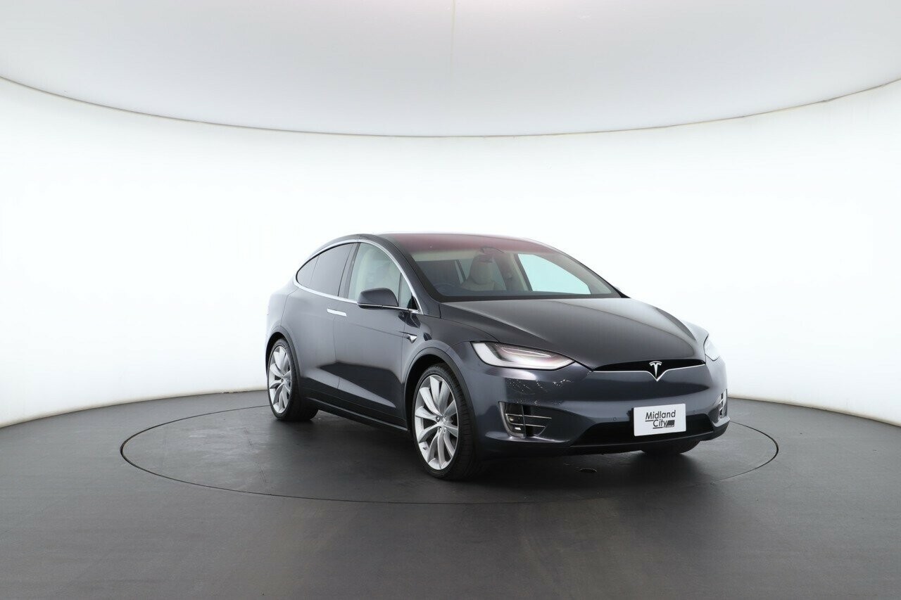 Tesla Model X image 4