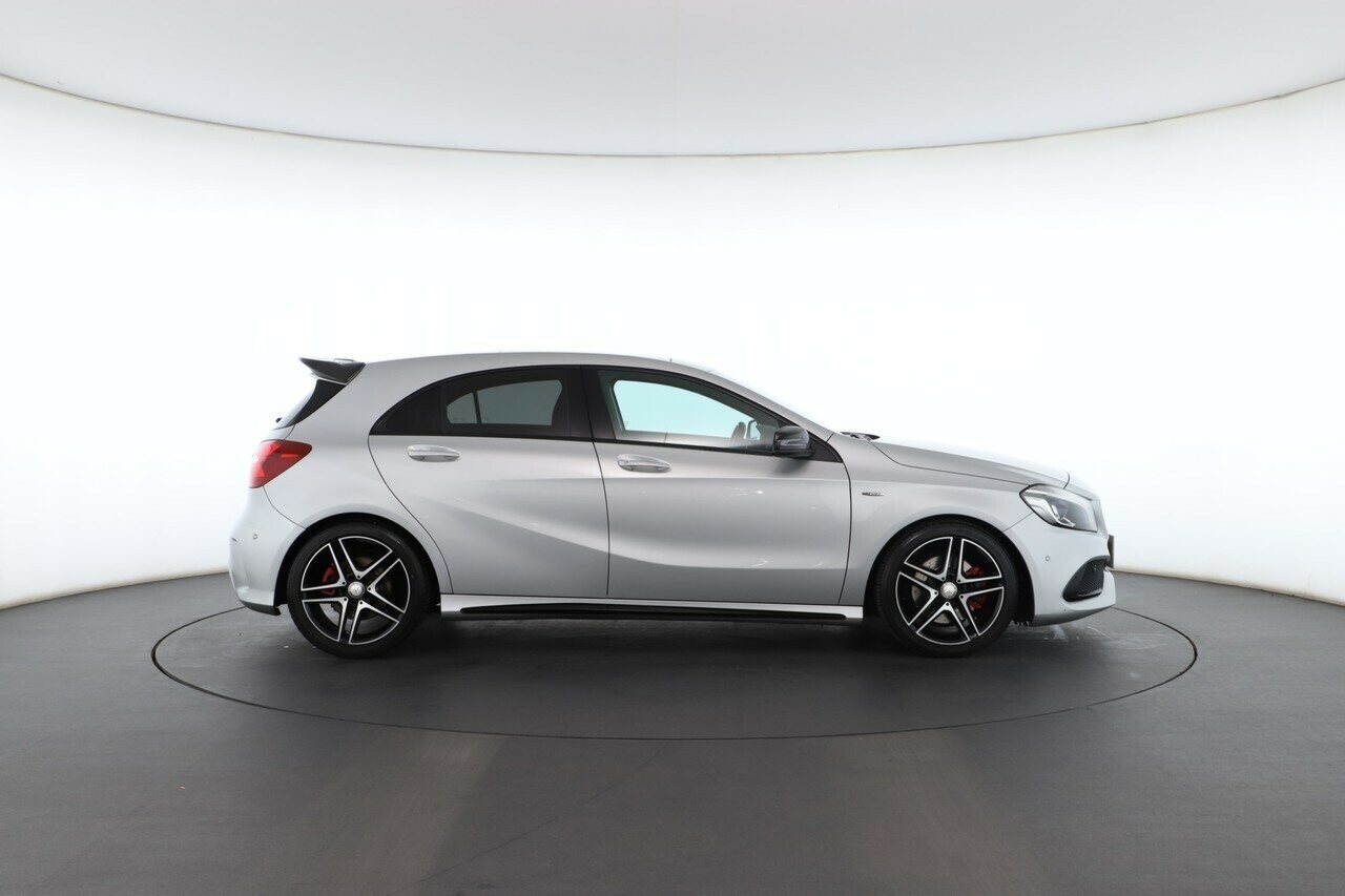 Mercedes Benz A-class image 2