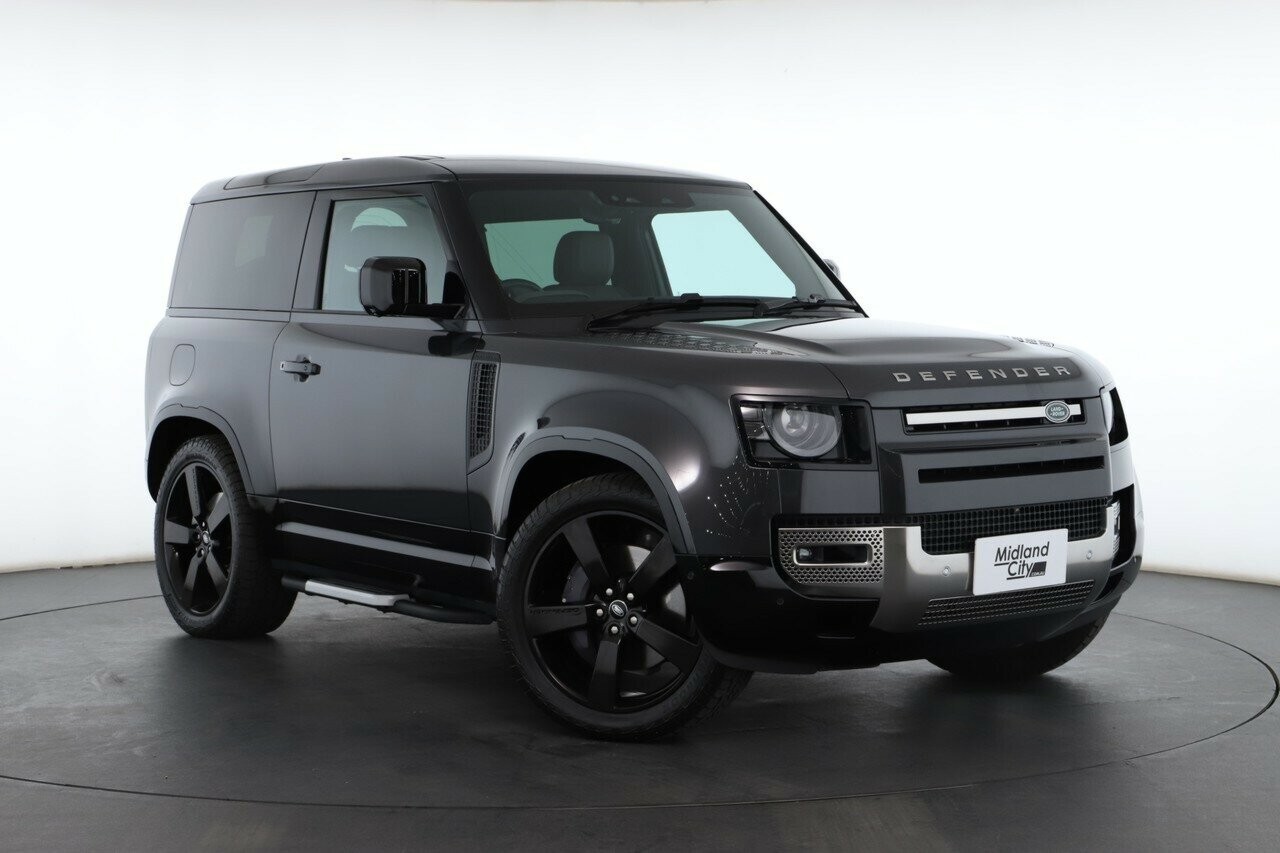 Land Rover Defender image 1