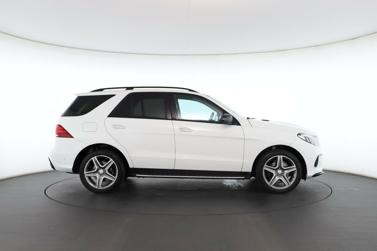 Mercedes Benz Gle-class image 2