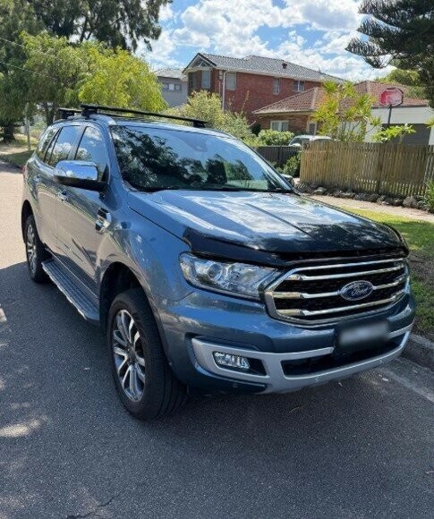 Ford Everest image 1