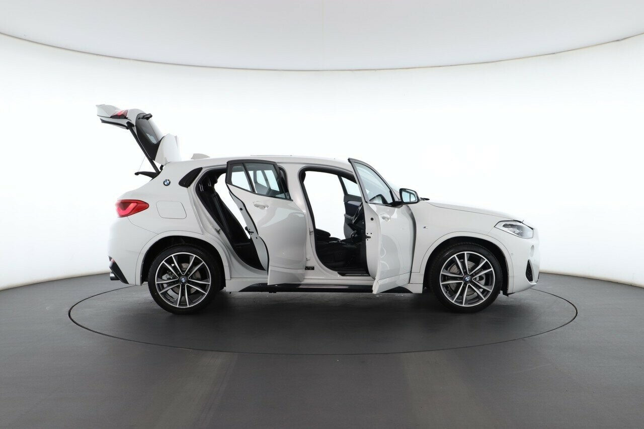 BMW X2 image 2