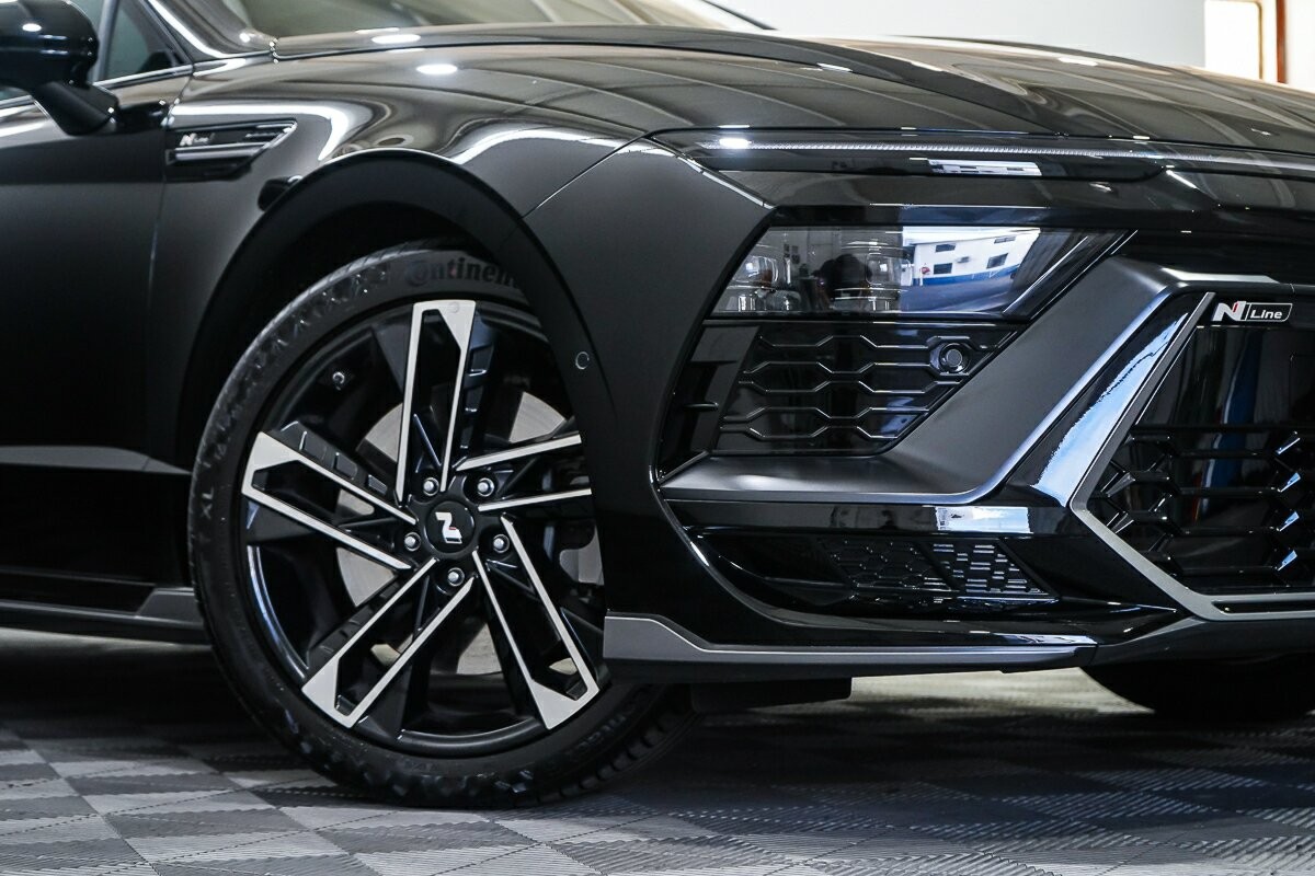 Hyundai Sonata image 3