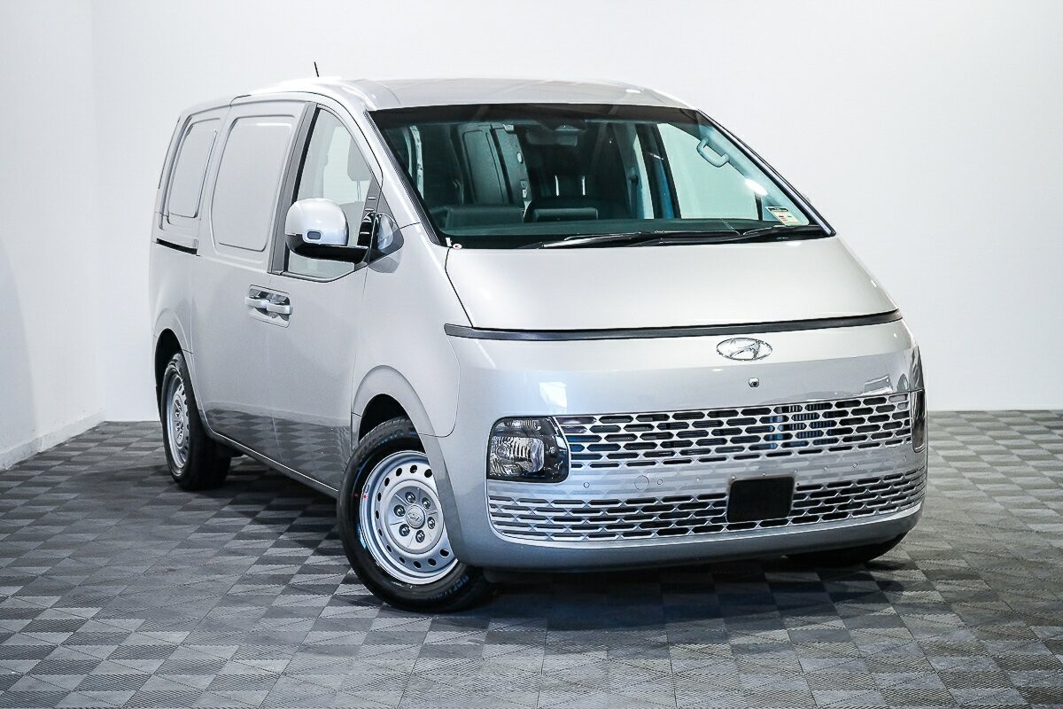 Hyundai Staria Load image 4