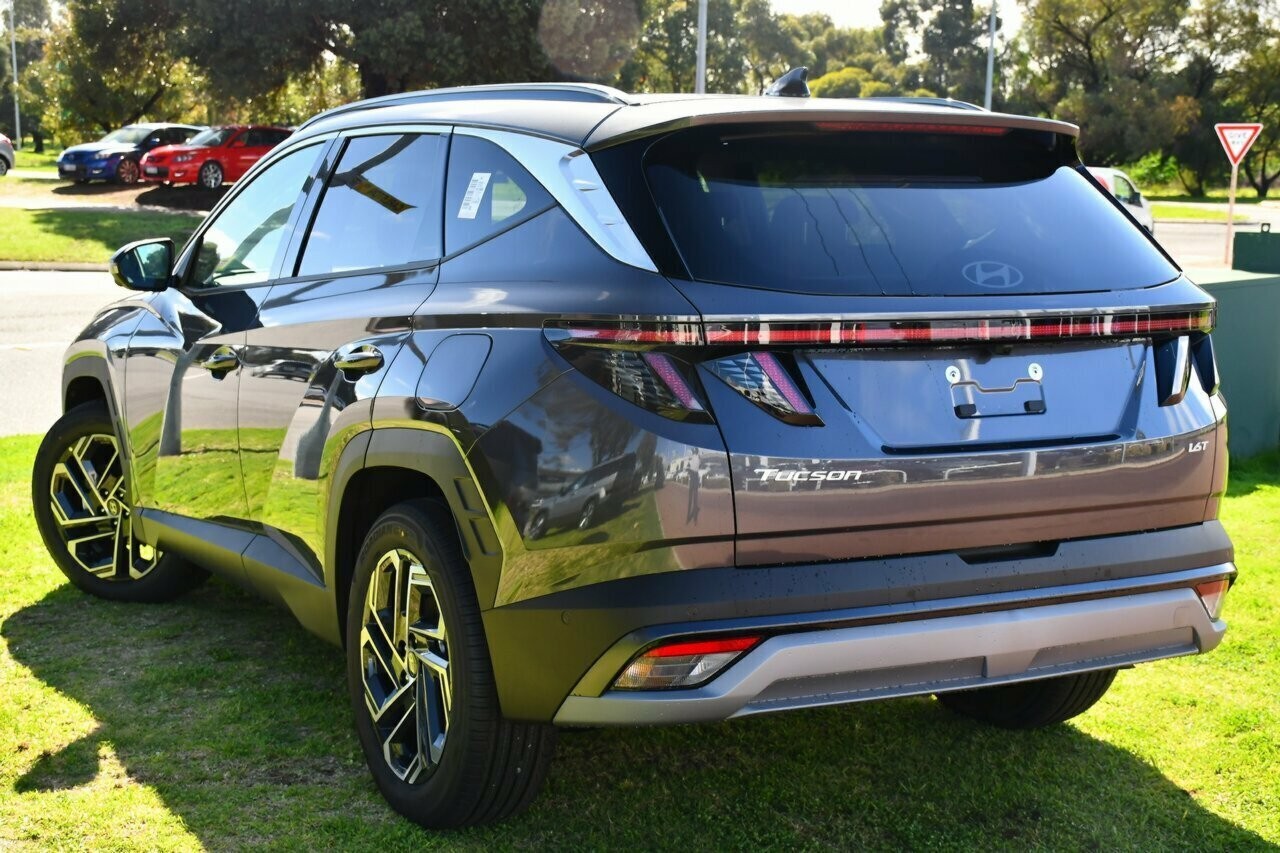 Hyundai Tucson image 3