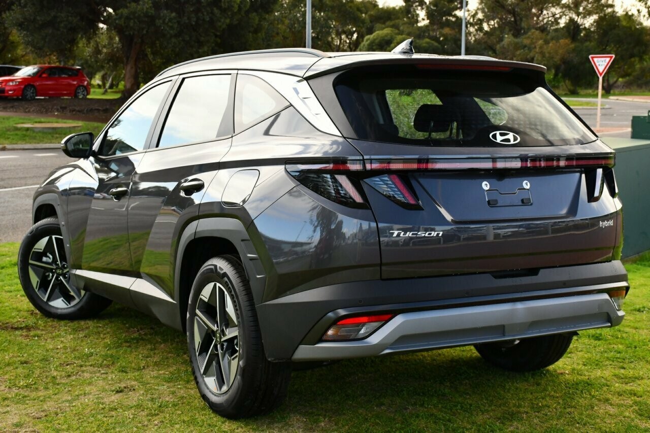 Hyundai Tucson image 3