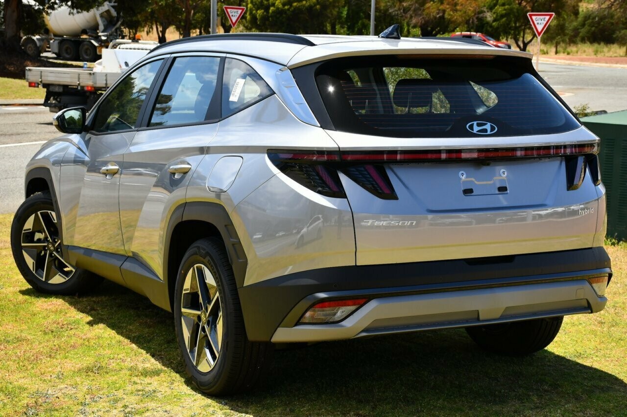 Hyundai Tucson image 3