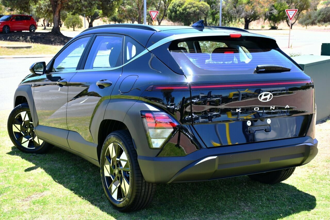 Hyundai Kona image 3