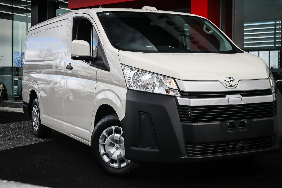 Toyota Hiace image 1