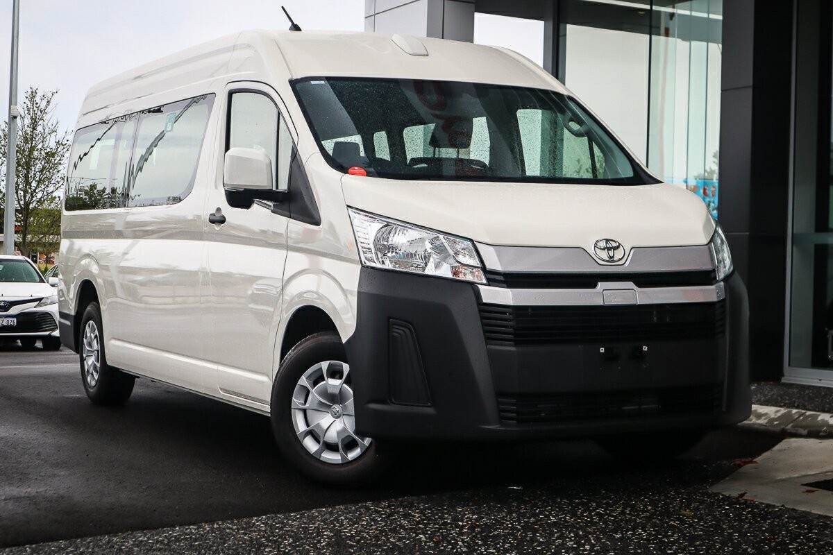 Toyota Hiace image 1