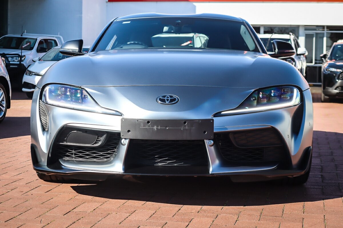 Toyota Supra image 3