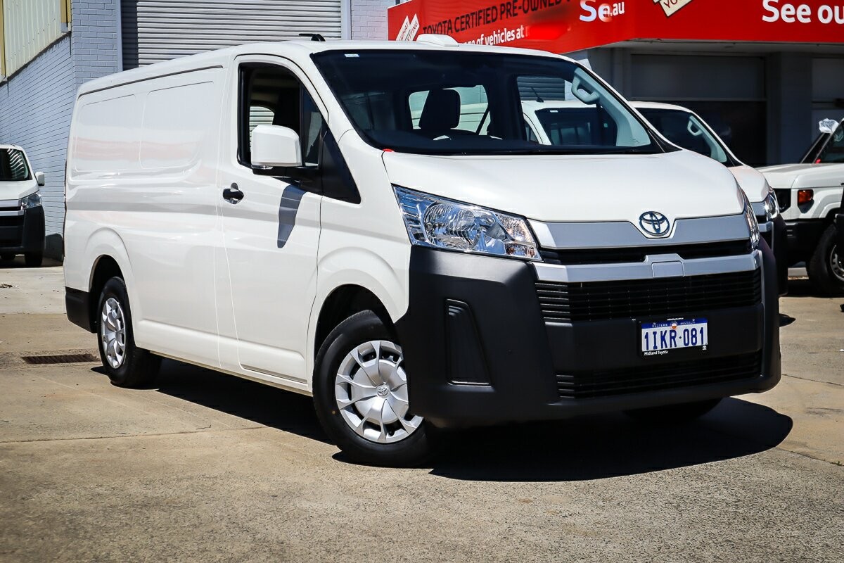 Toyota Hiace image 1