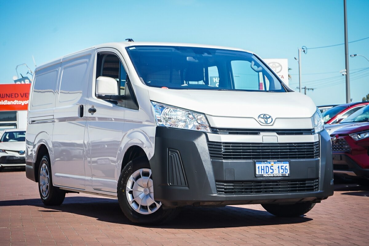 Toyota Hiace image 1