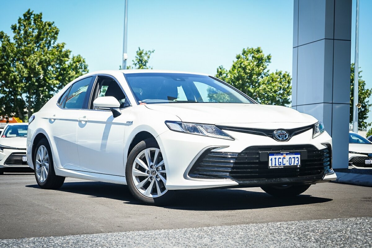 Toyota Camry image 1