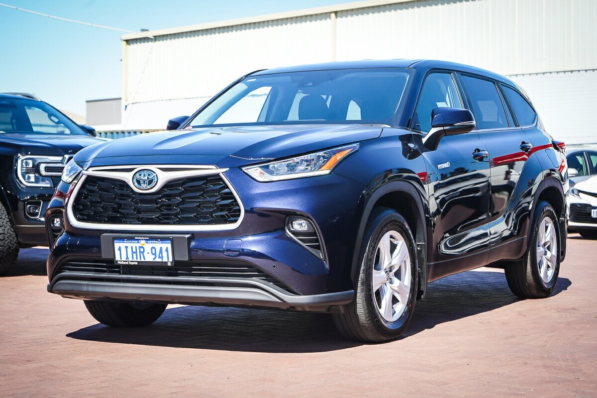 Toyota Kluger image 4