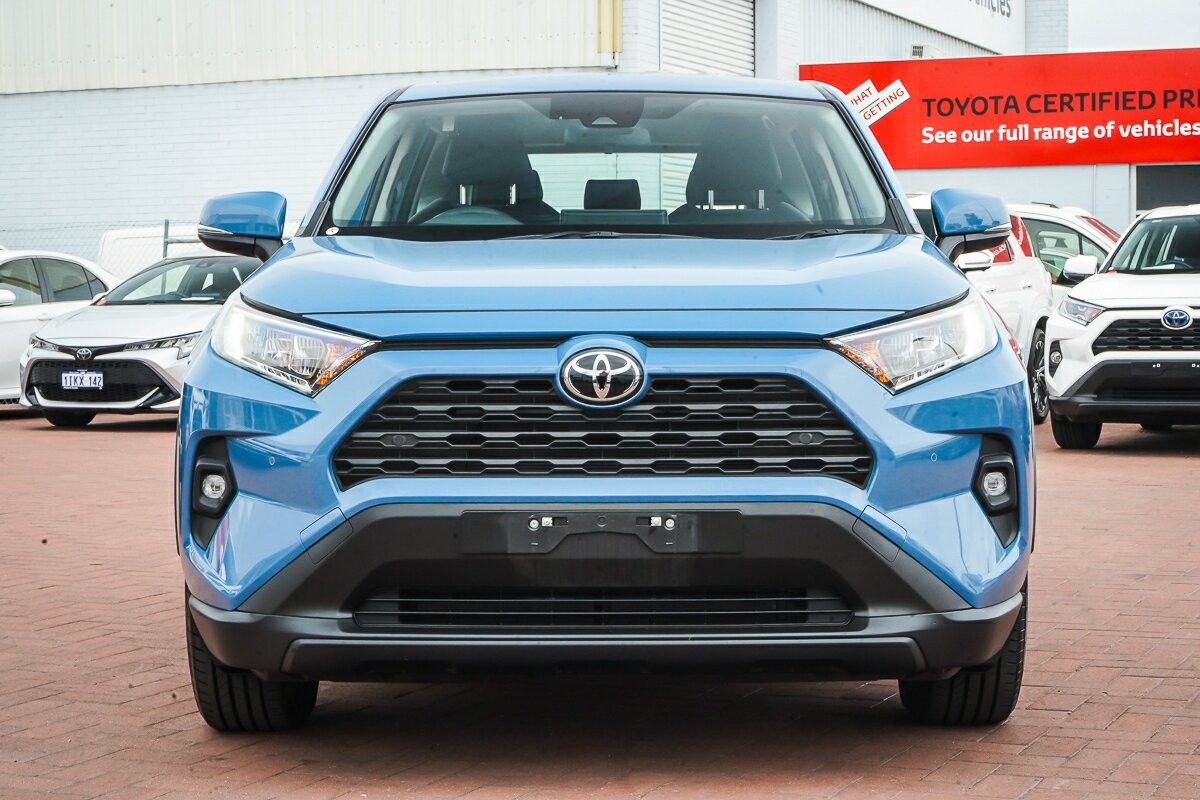 Toyota Rav4 image 3