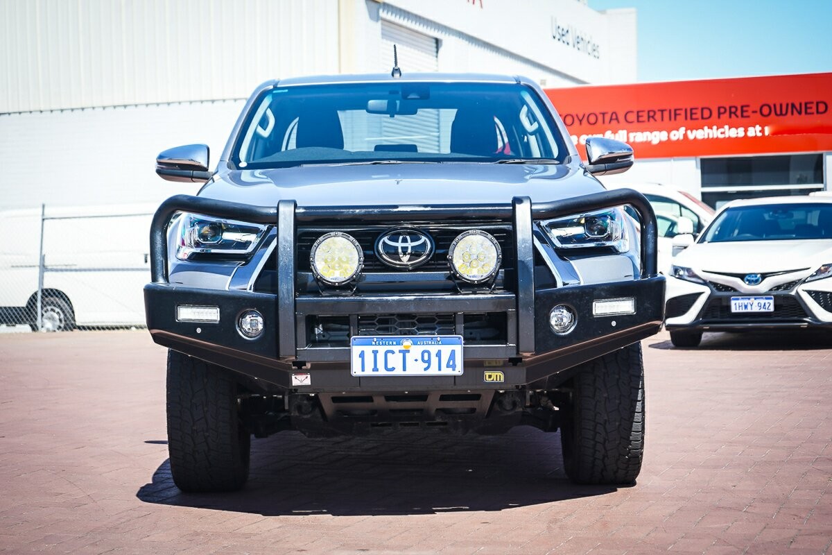 Toyota Hilux image 3