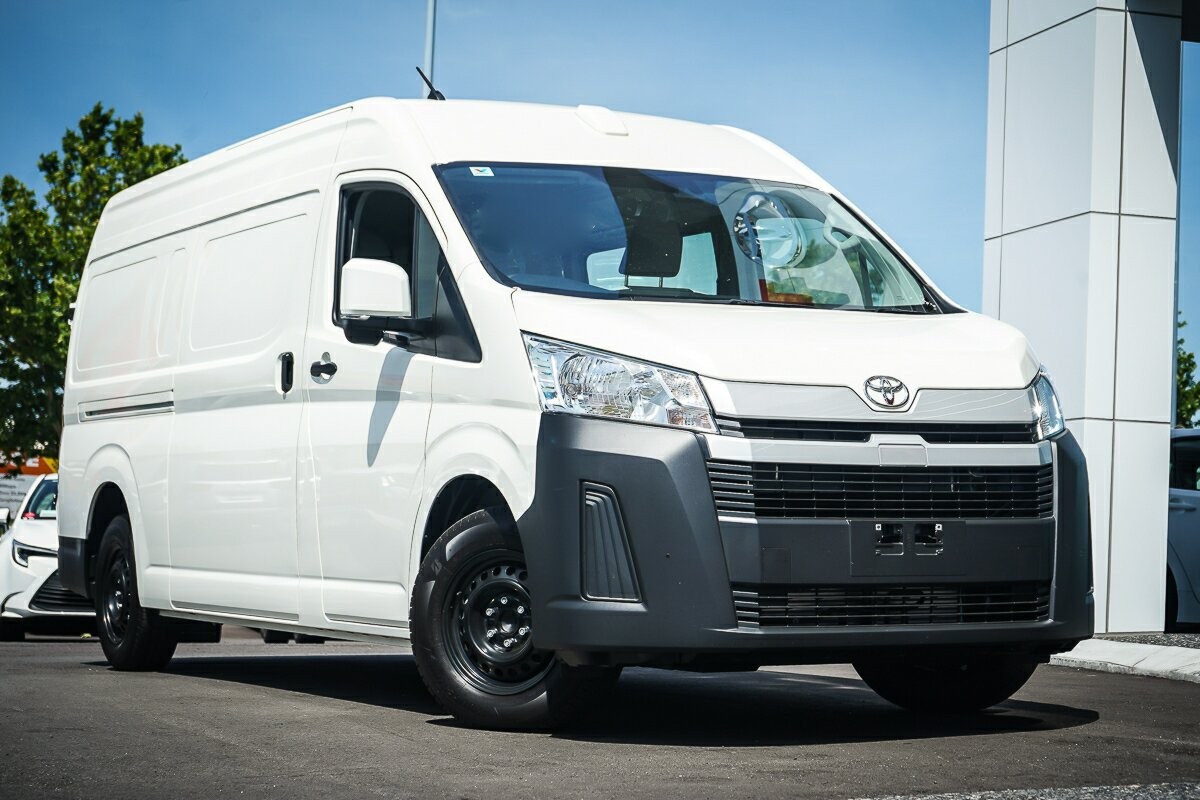 Toyota Hiace image 1