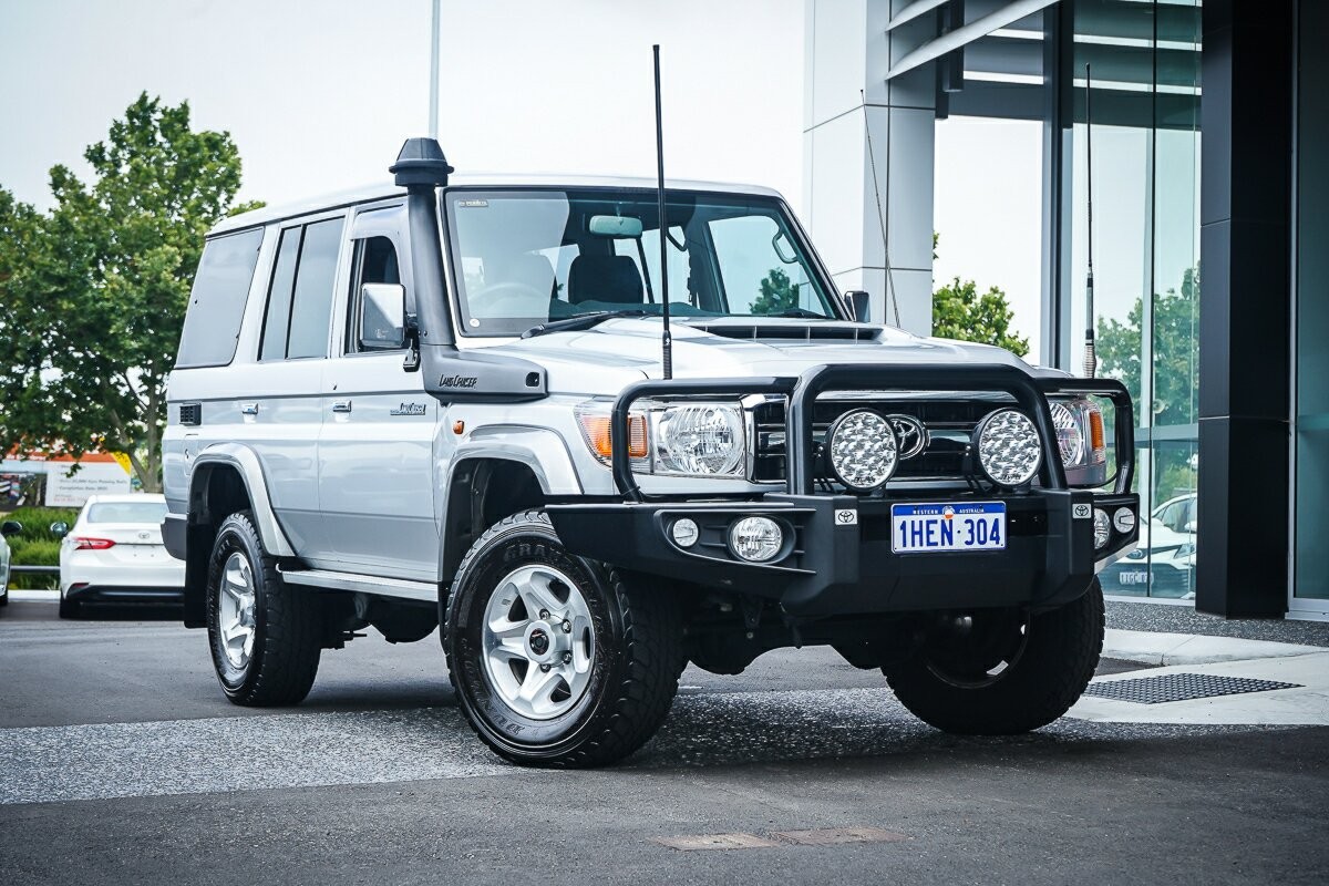 Toyota Landcruiser image 1