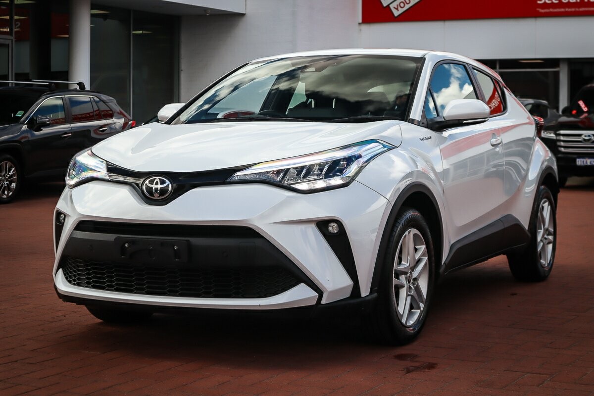 Toyota C-hr image 4