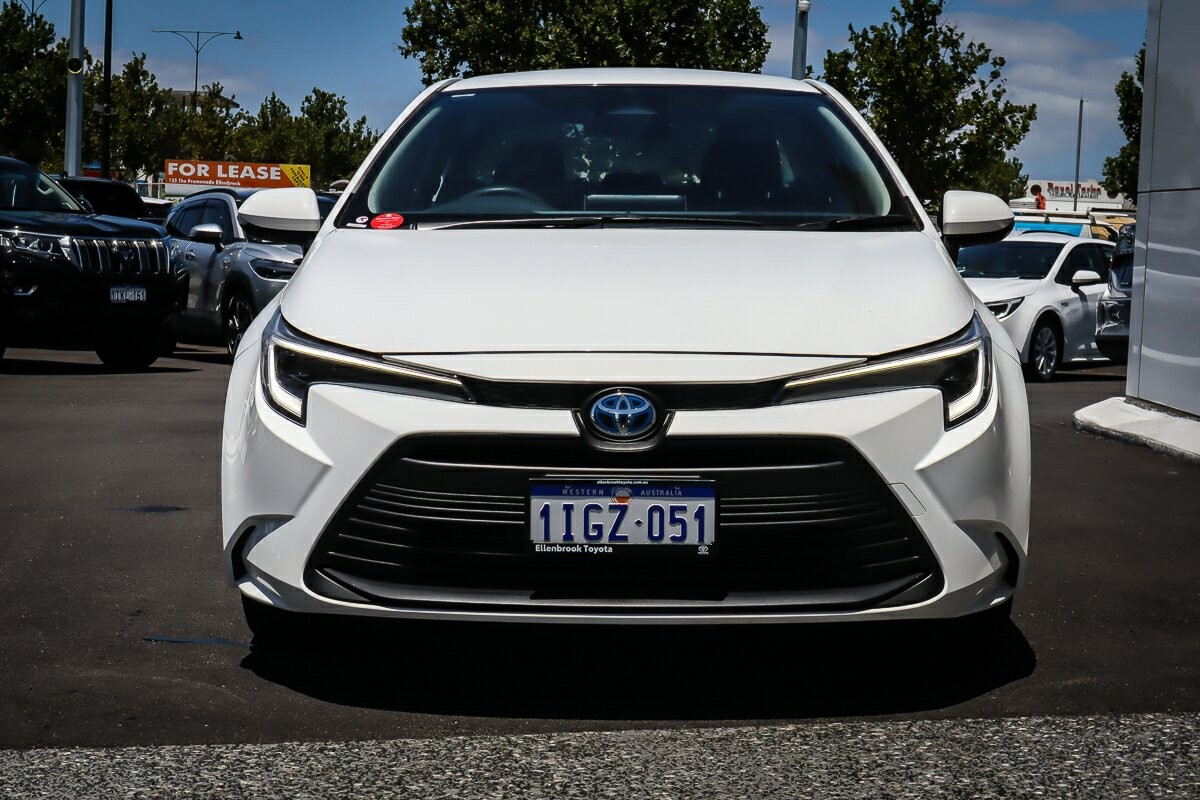 Toyota Corolla image 3