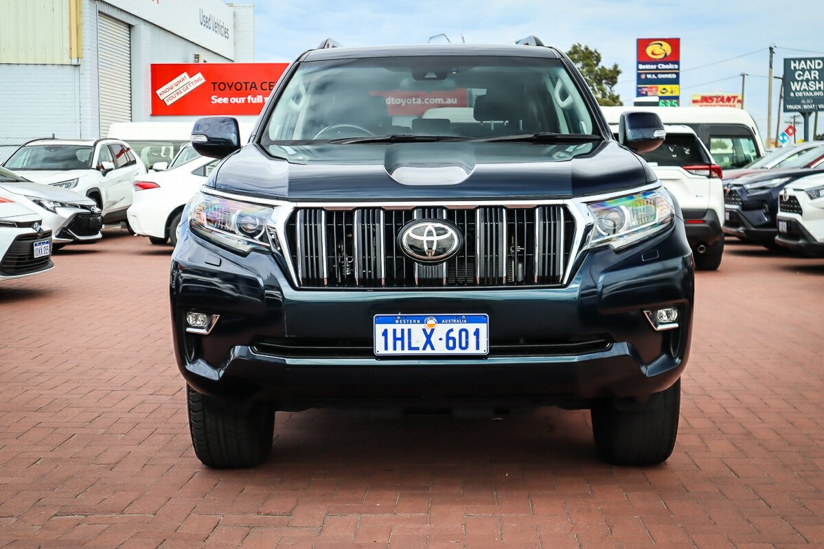 Toyota Landcruiser Prado image 3