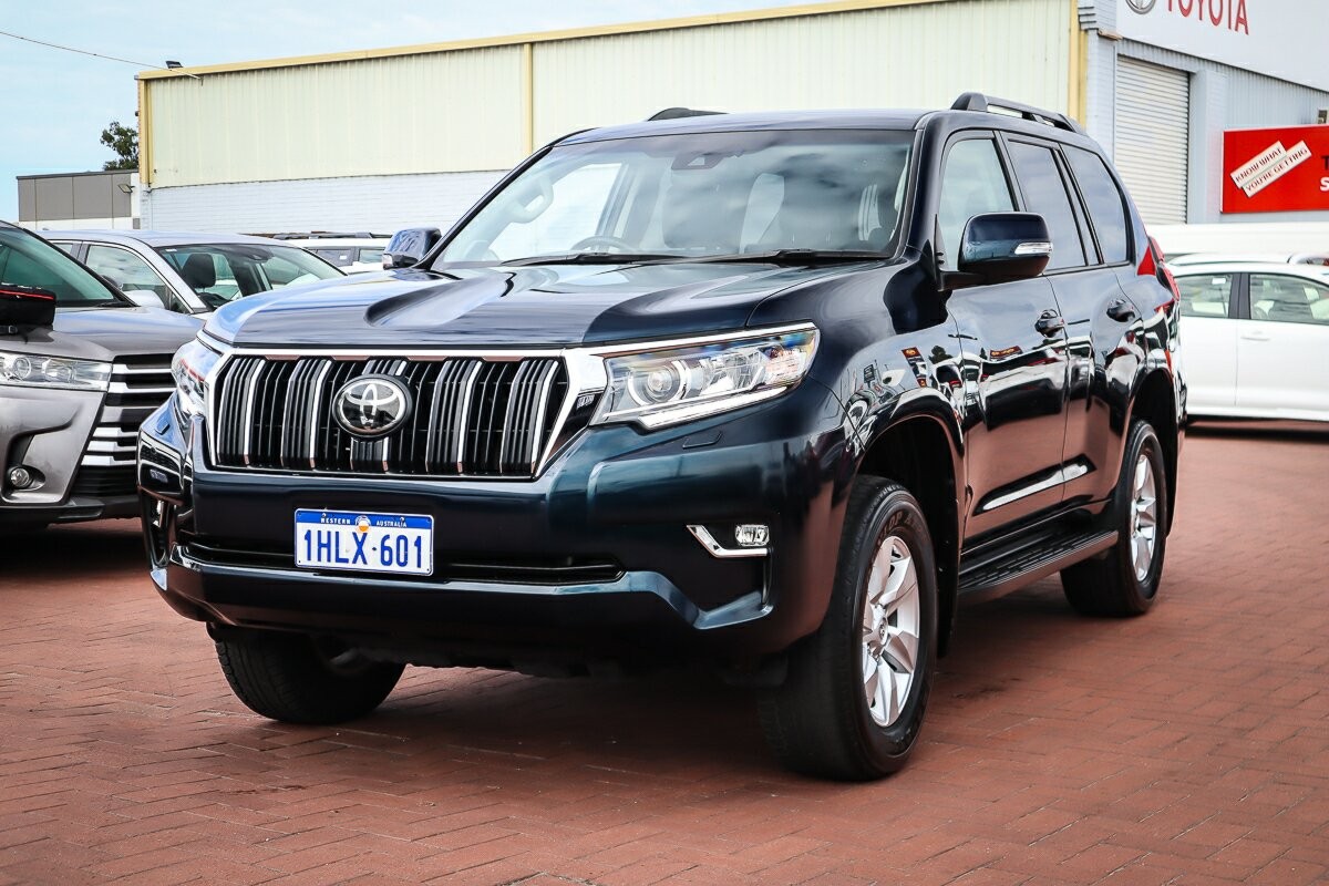 Toyota Landcruiser Prado image 4