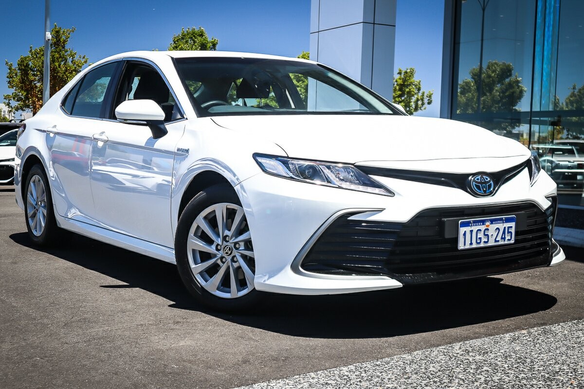 Toyota Camry image 1