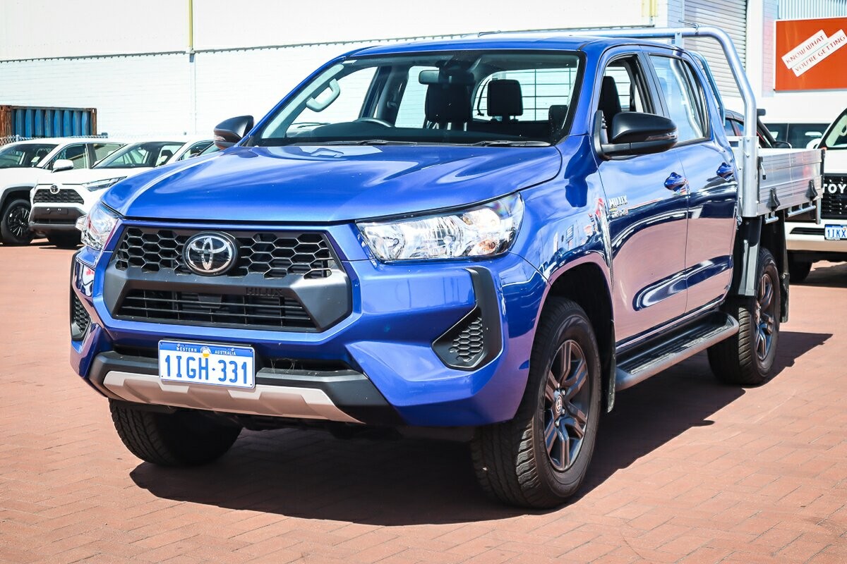 Toyota Hilux image 4