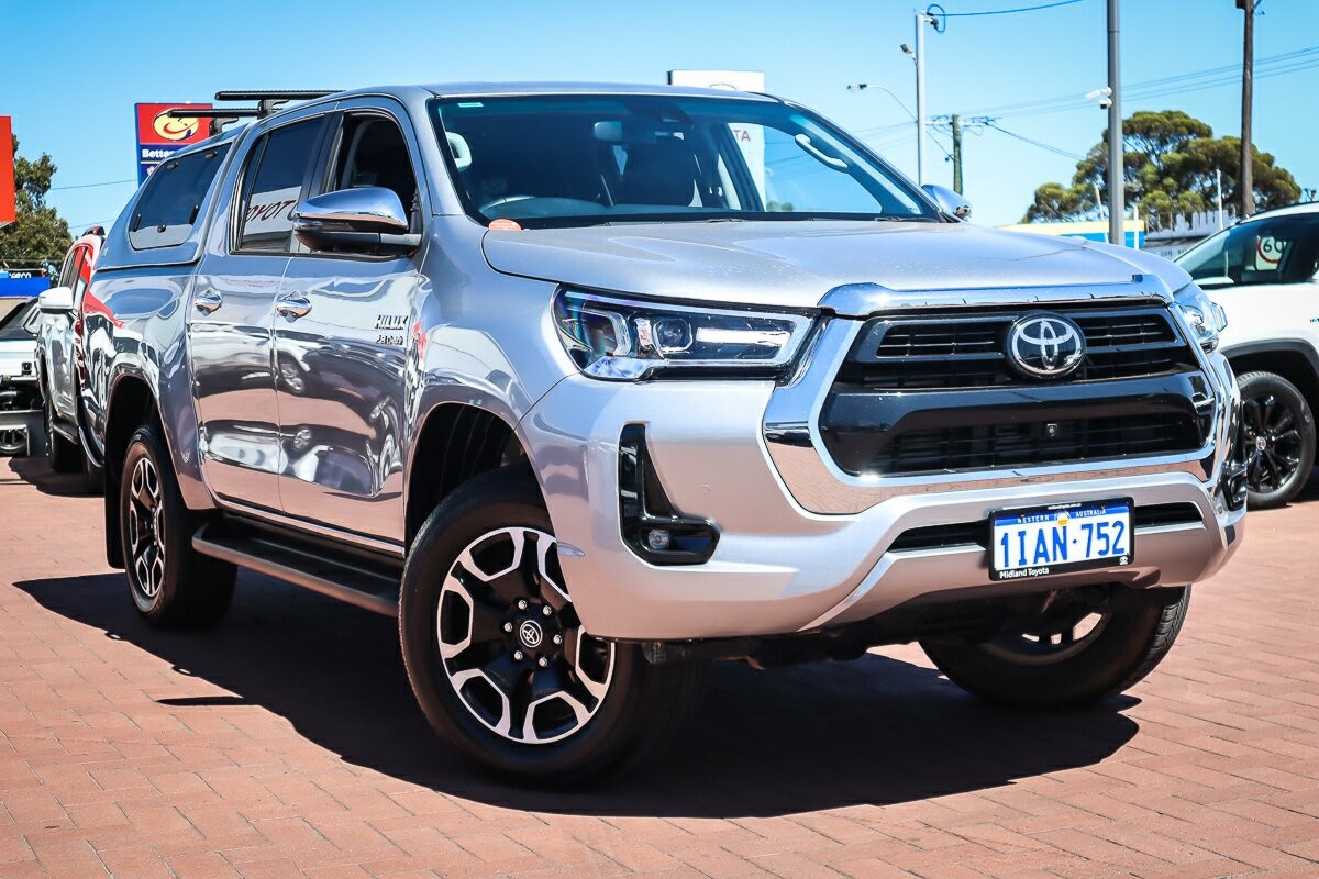 Toyota Hilux image 1