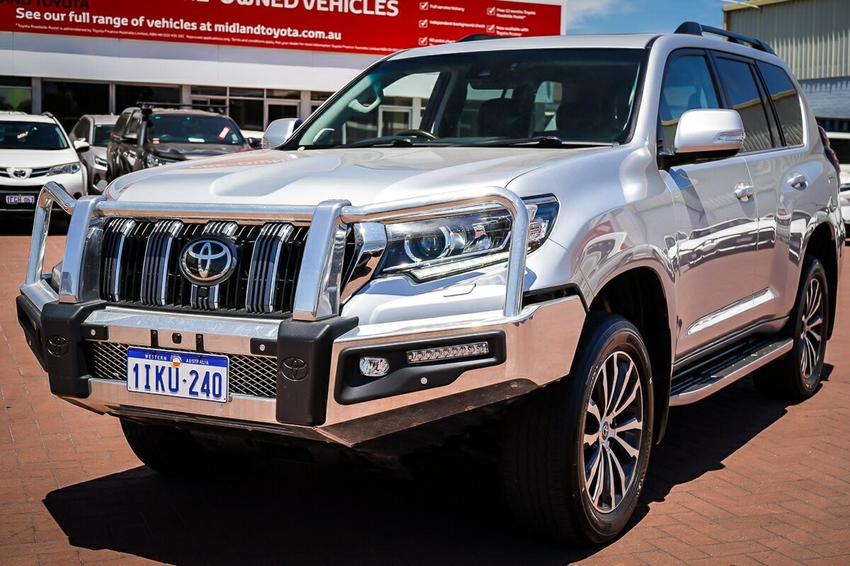 Toyota Landcruiser Prado image 4