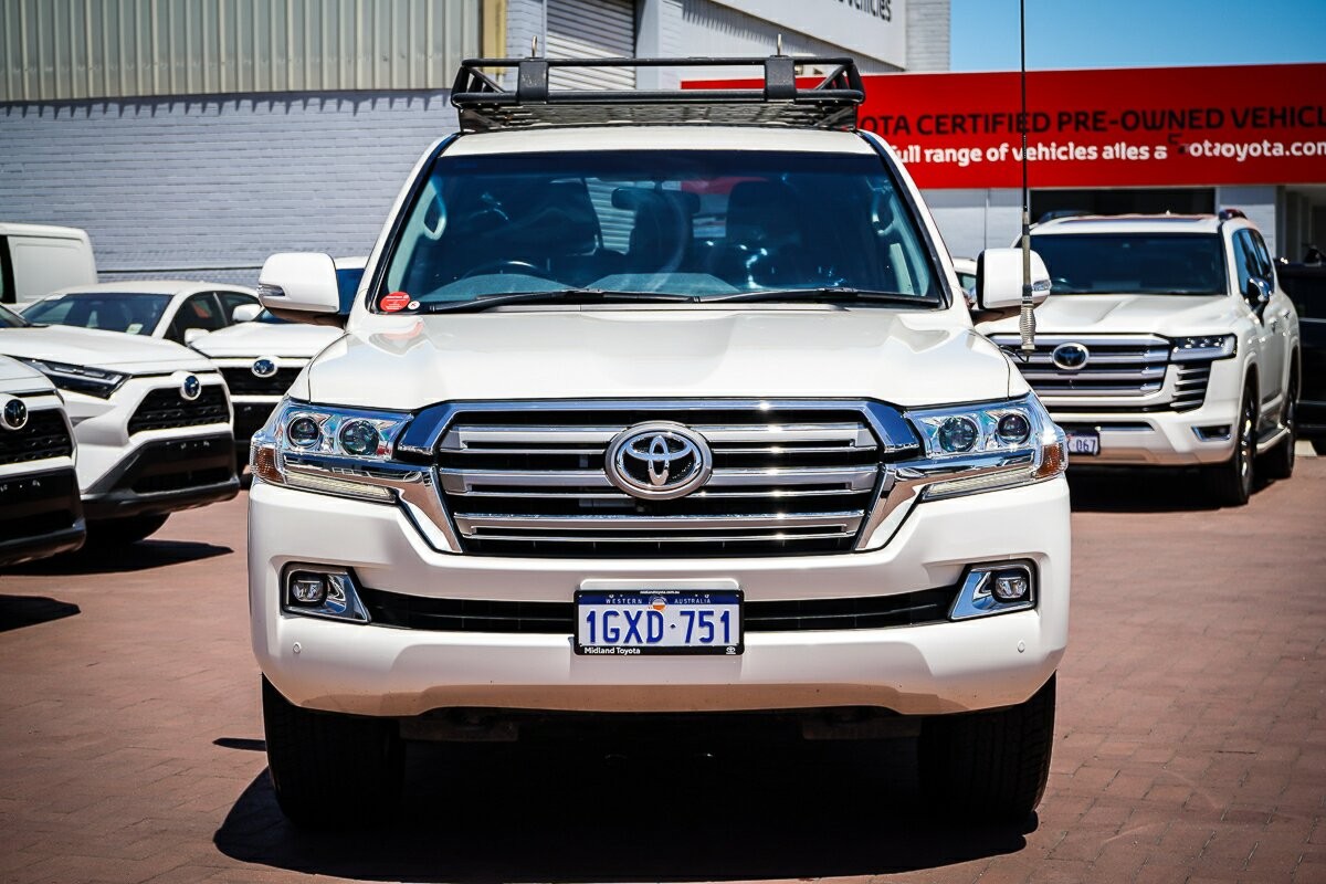 Toyota Landcruiser image 4