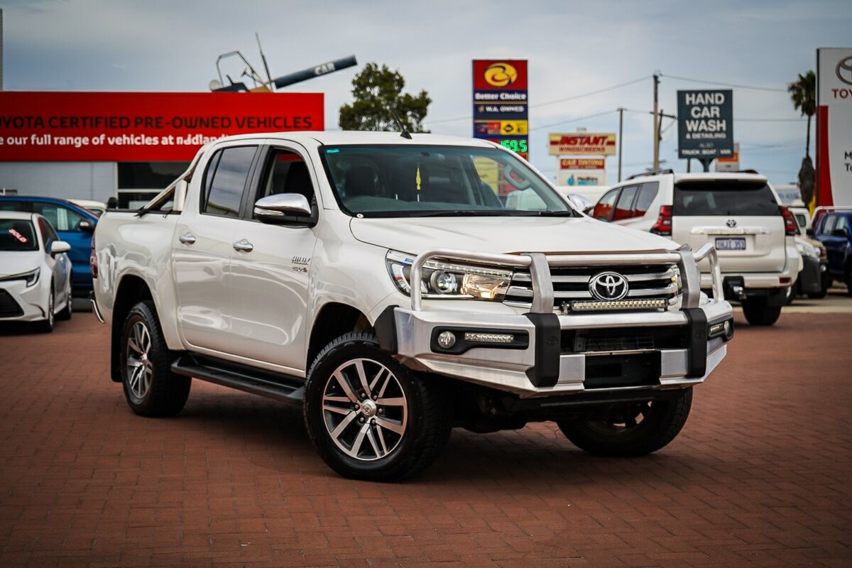 Toyota Hilux image 1