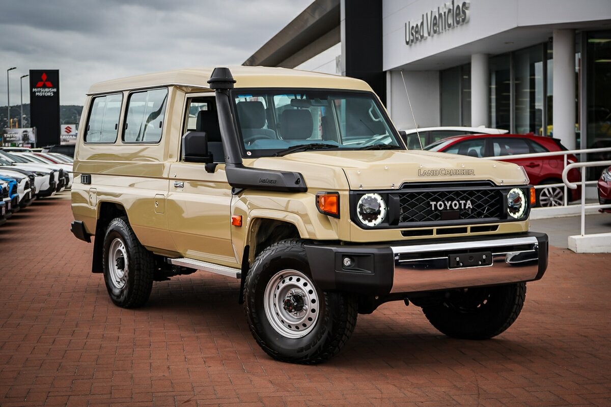 Toyota Landcruiser image 1