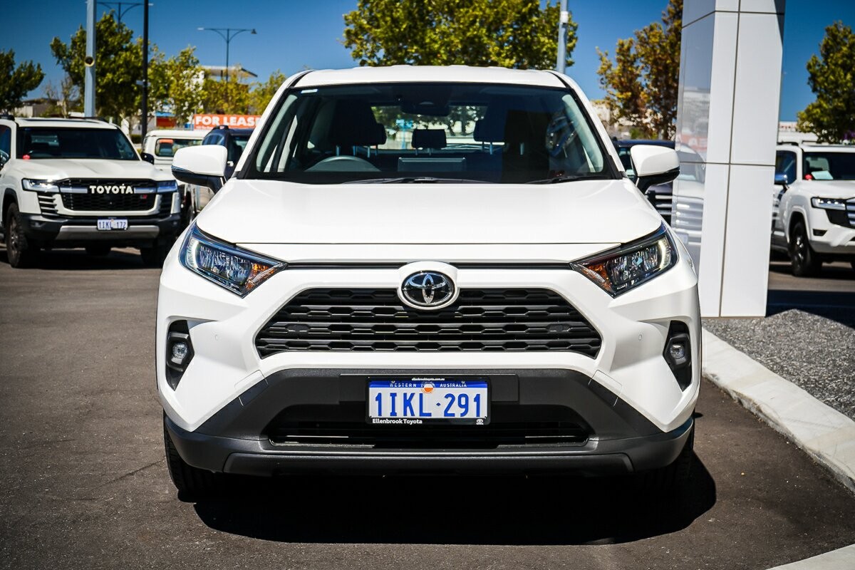 Toyota Rav4 image 4