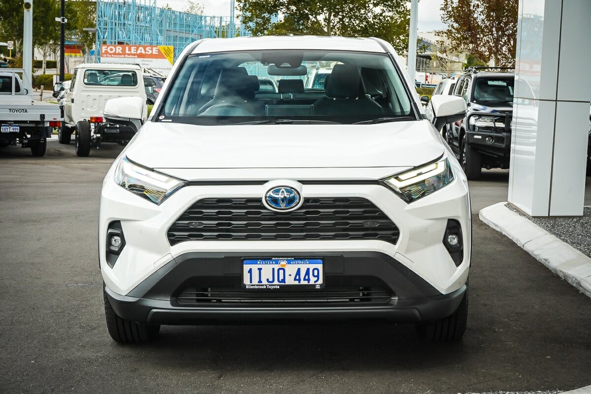 Toyota Rav4 image 3