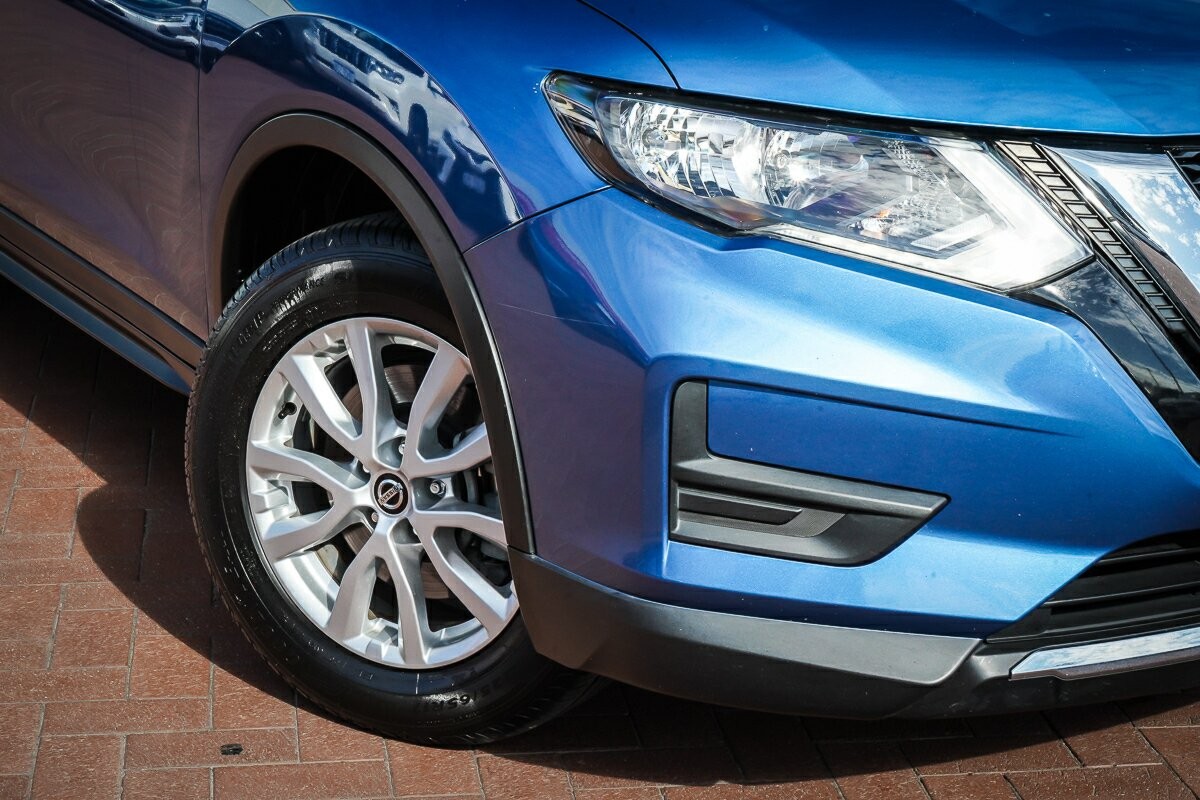 Nissan X-trail image 2