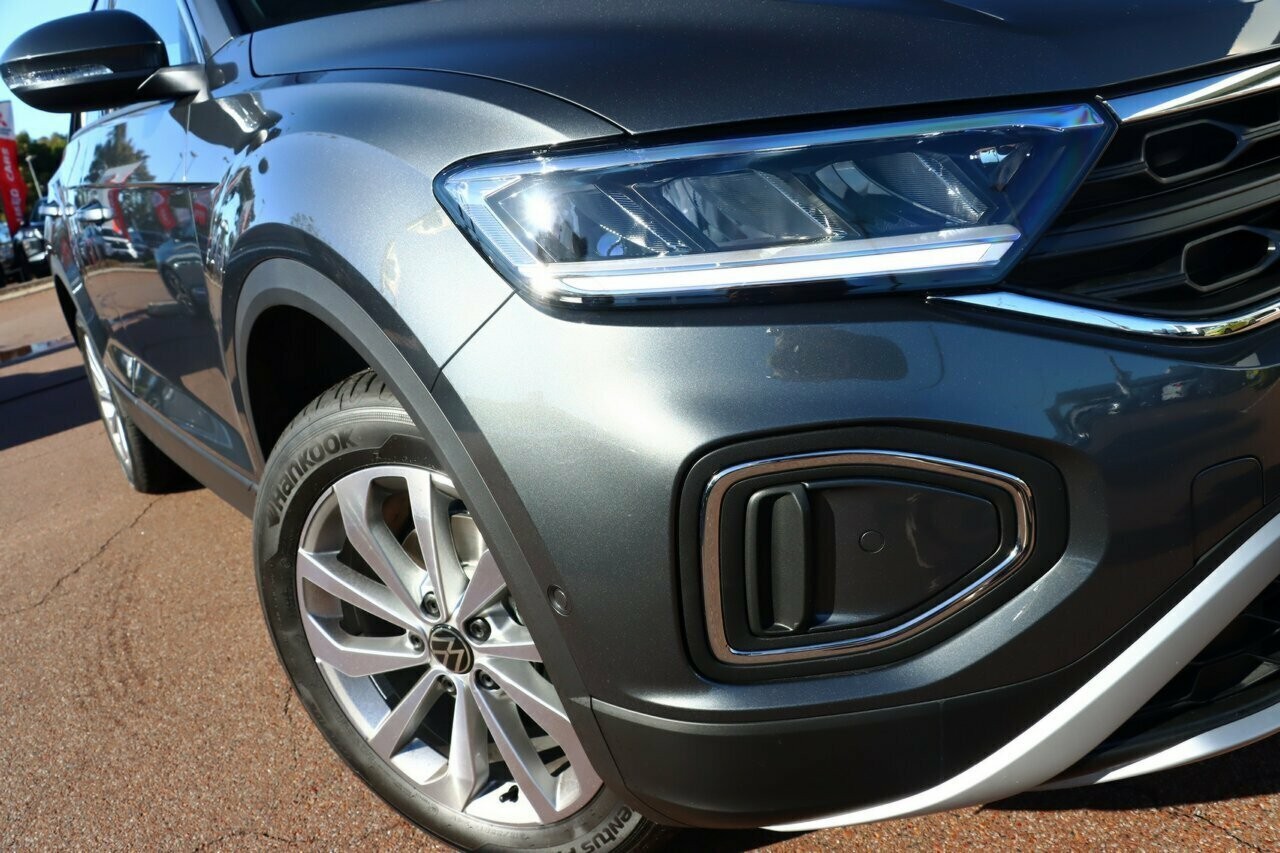 Volkswagen T-roc image 2