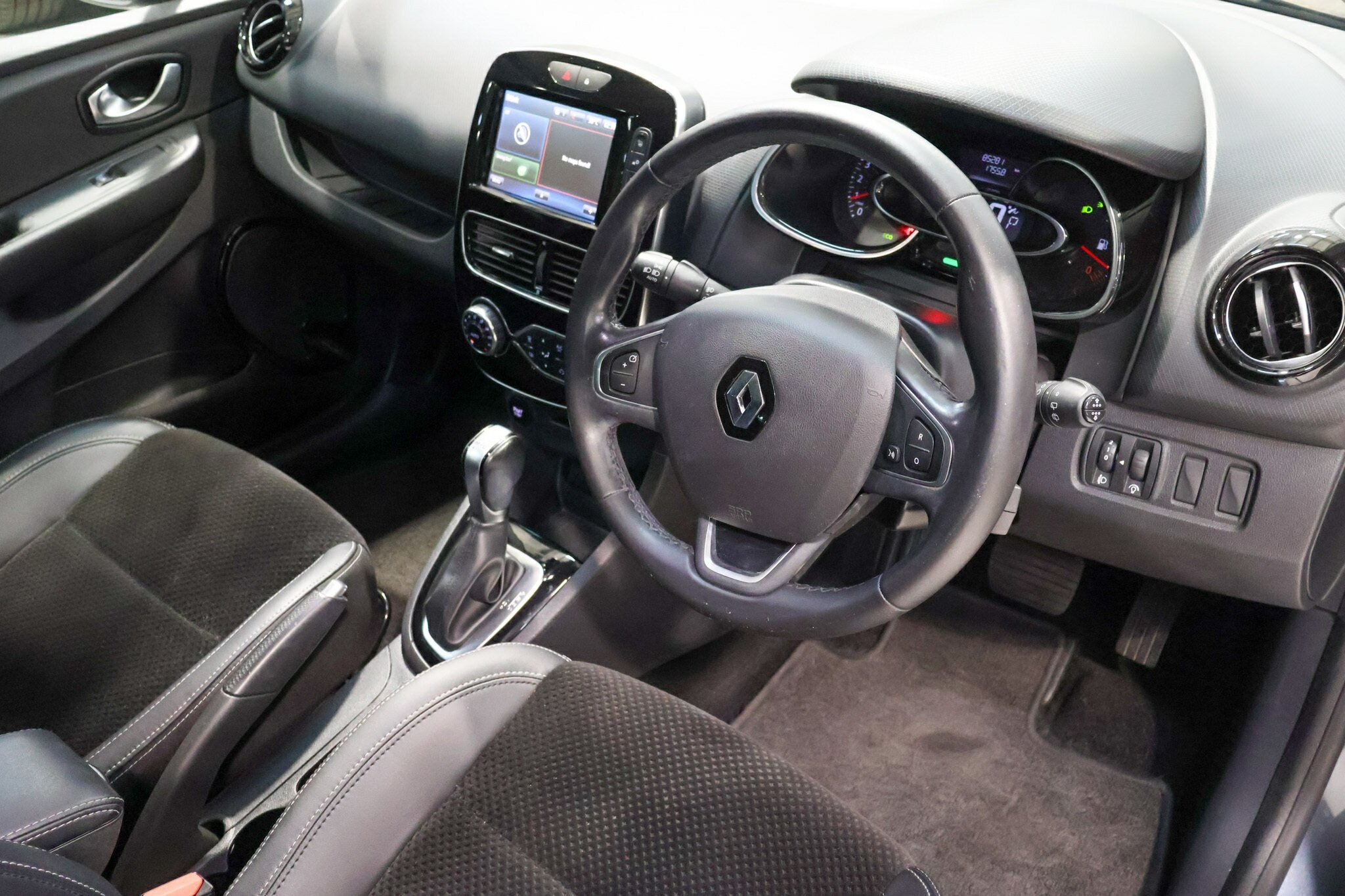 Renault Clio image 4