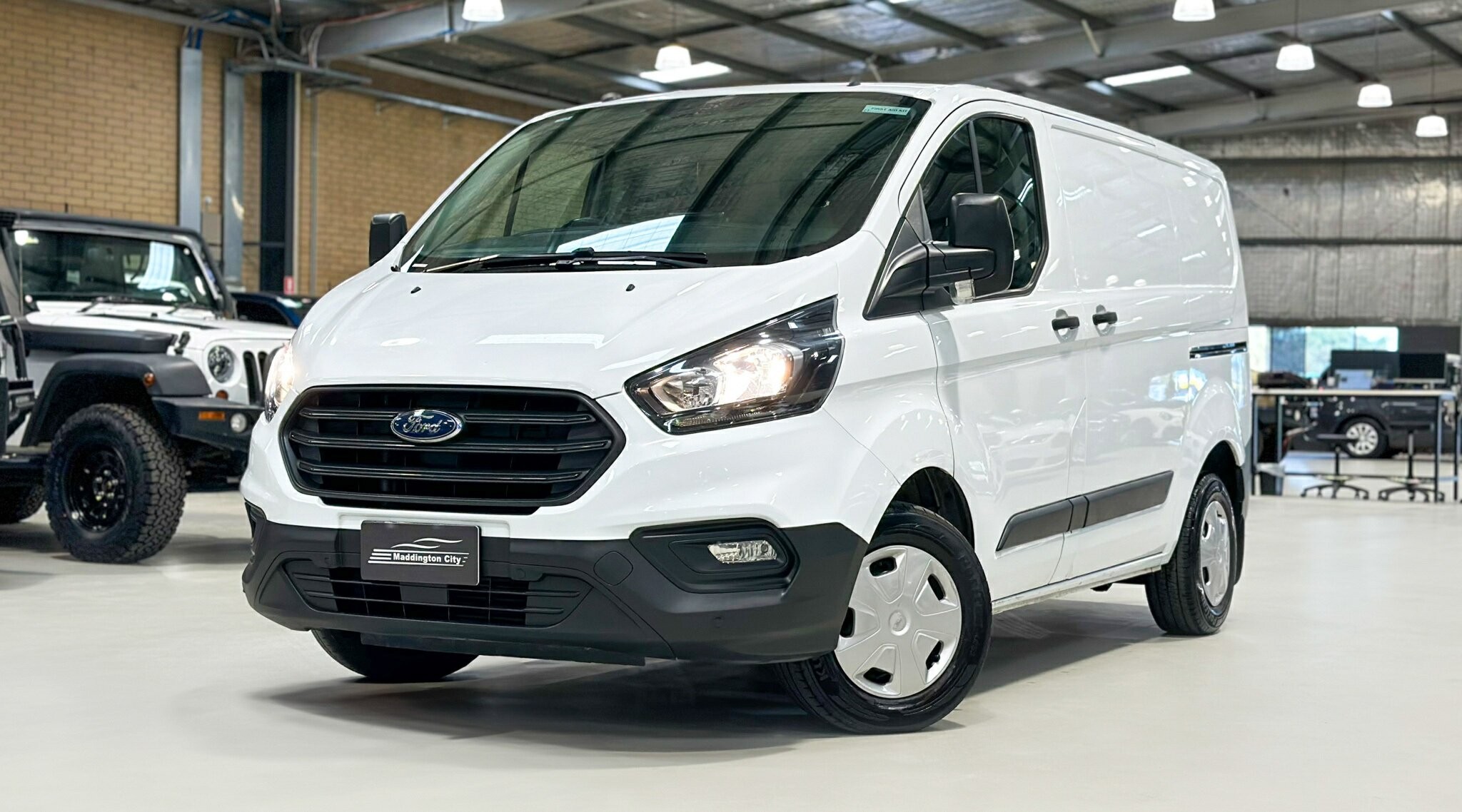 Ford Transit Custom image 3