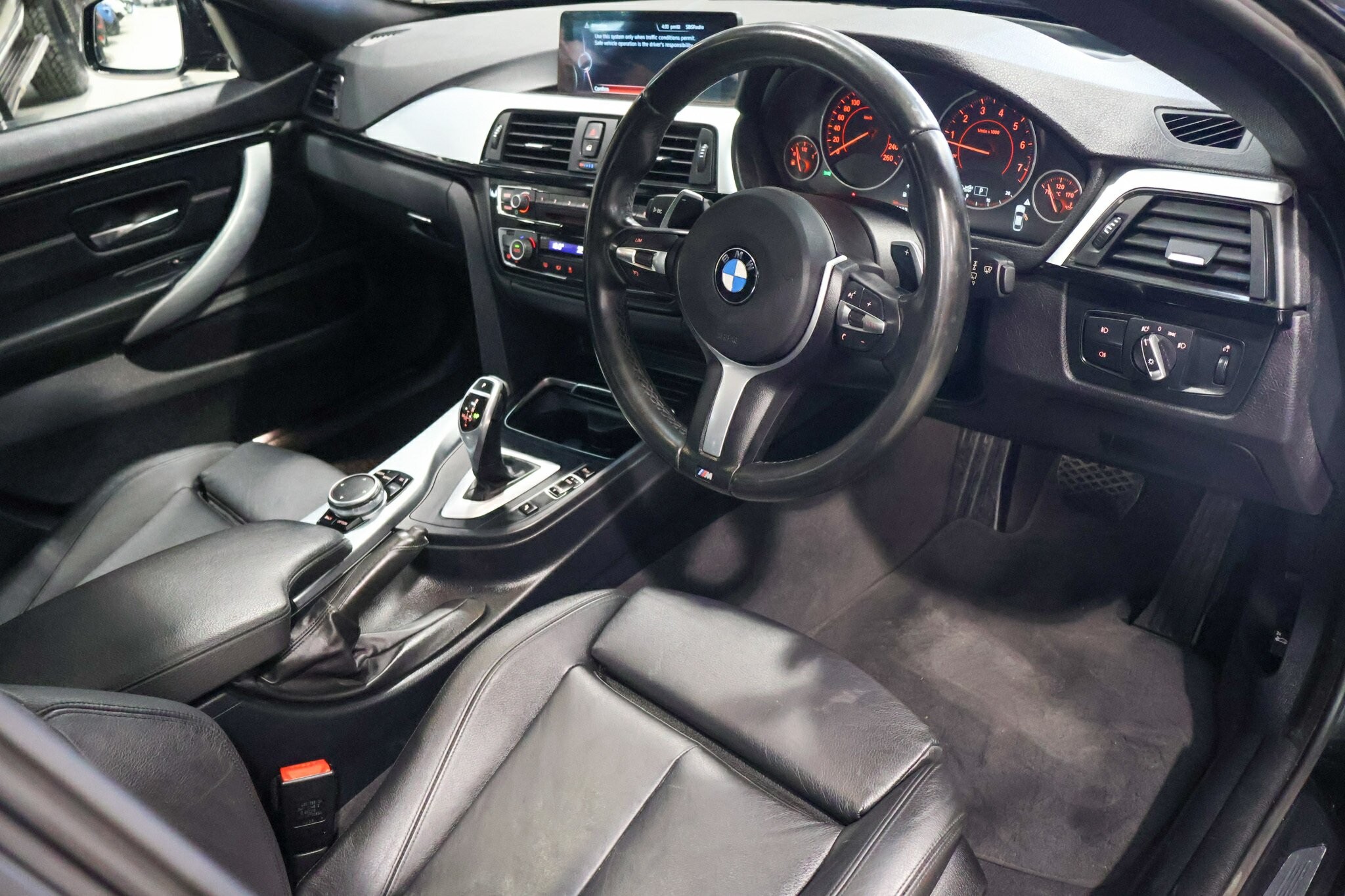 BMW 4 Series image 4