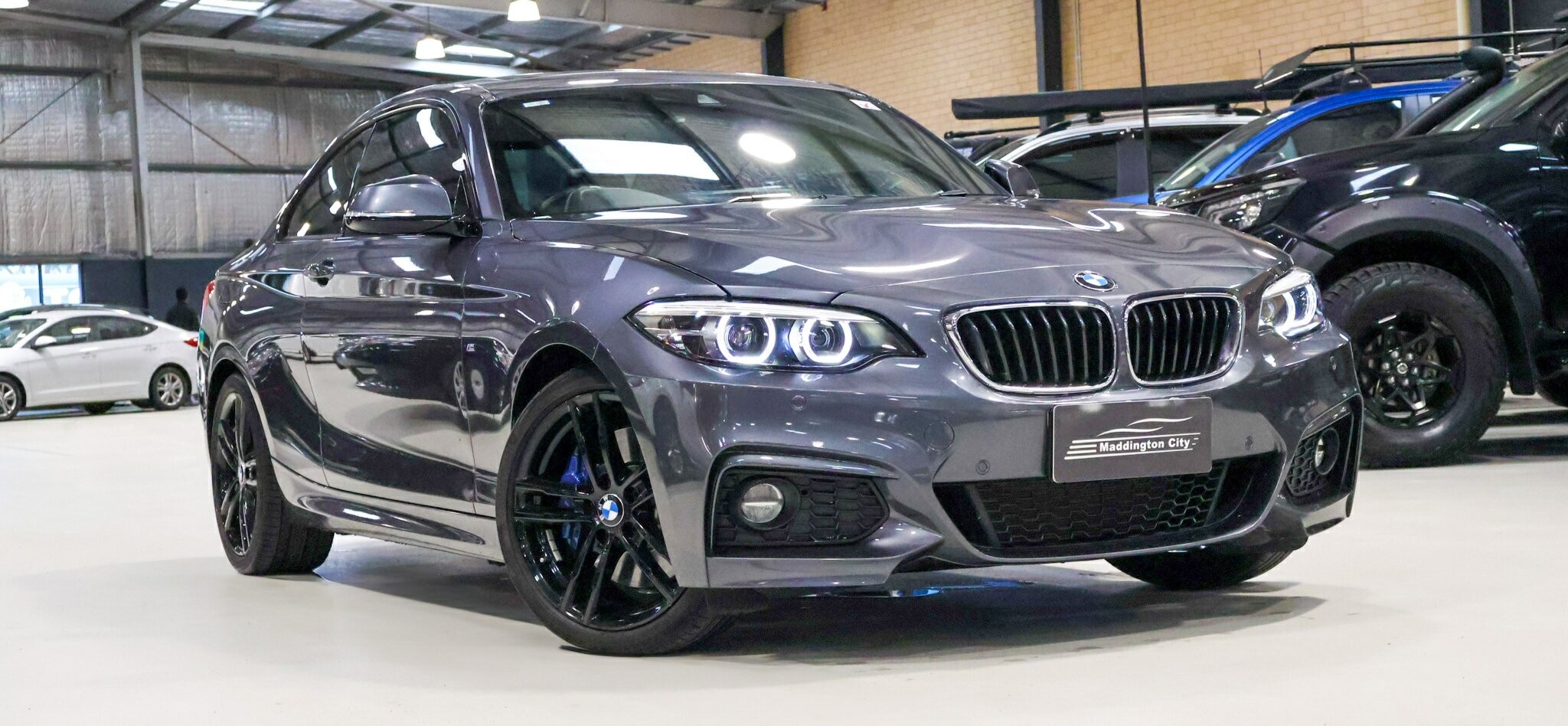 BMW 2 Series image 1