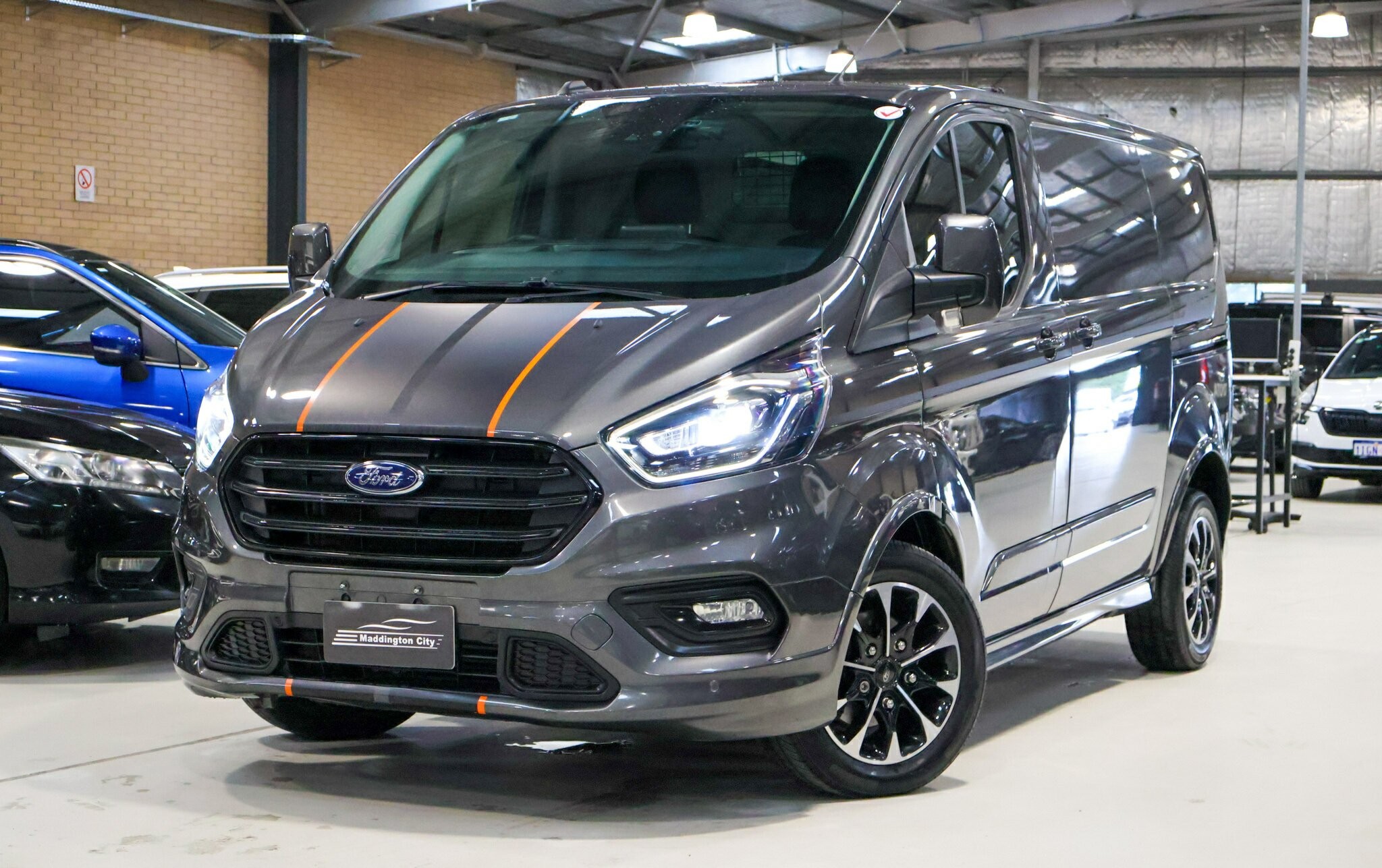 Ford Transit Custom image 3