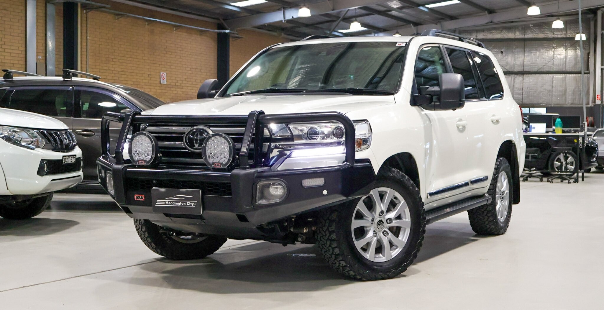 Toyota Landcruiser image 3