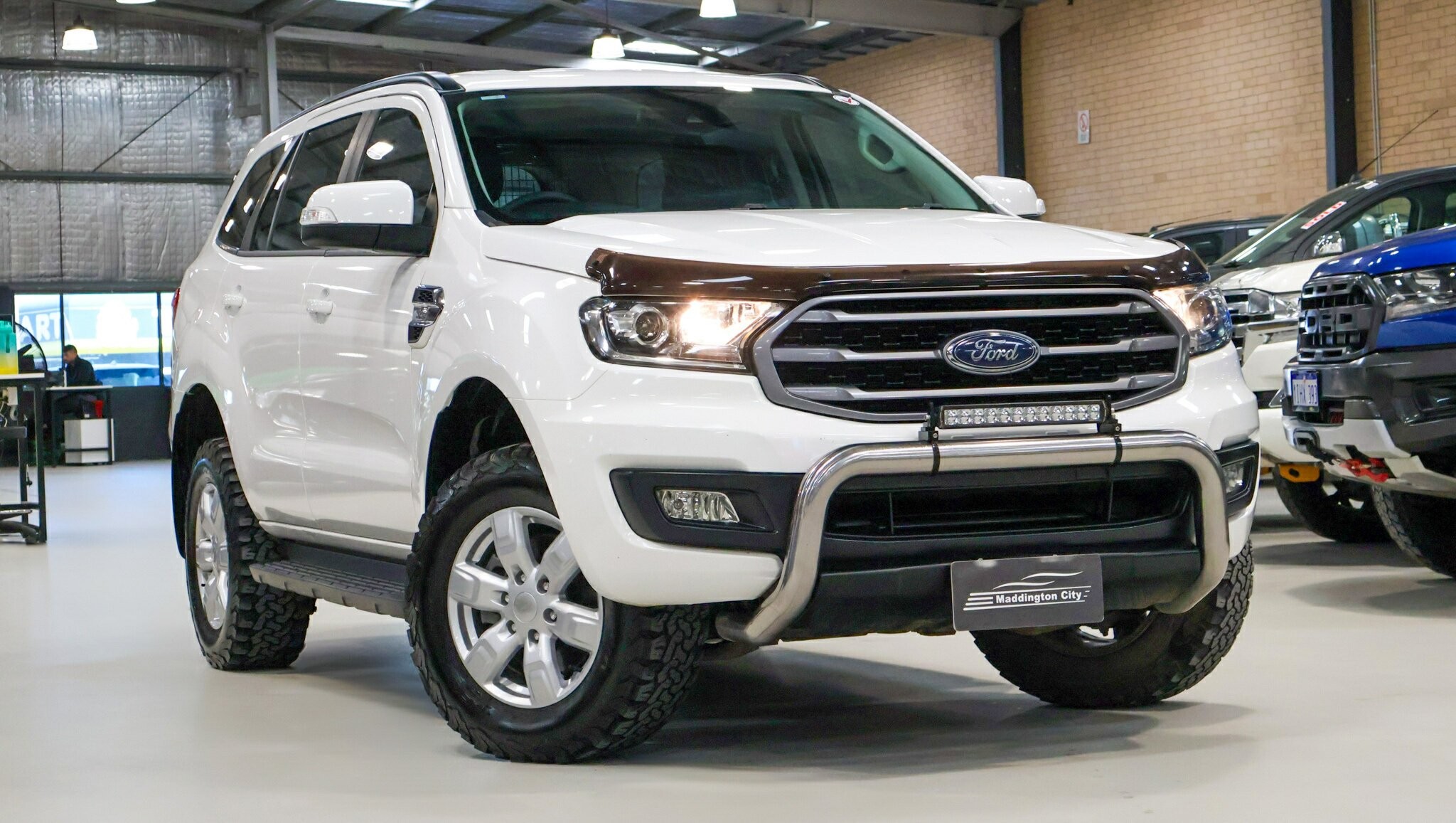 Ford Everest image 1